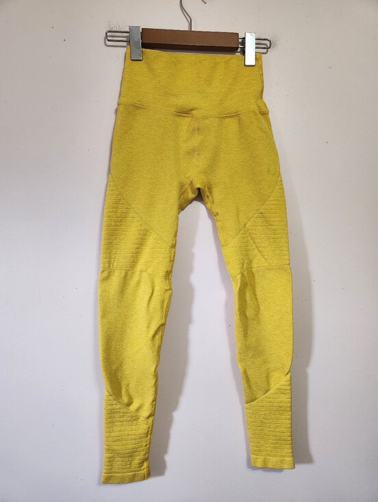 Alphalete Pants - Alphalete Revival R6 Seamless Moto Legging Heathered Mustard Yellow Size Small